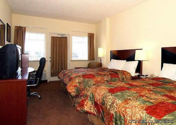 Gateway Hotel & Suites, Ascend Hotel Collection Ocean City Room photo